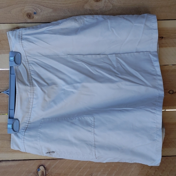 Izod X tra Dry Tan Golf Skort 12 - Picture 8 of 8